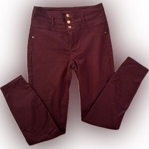 Refuge Women's Skinny Jeans - Burgundy